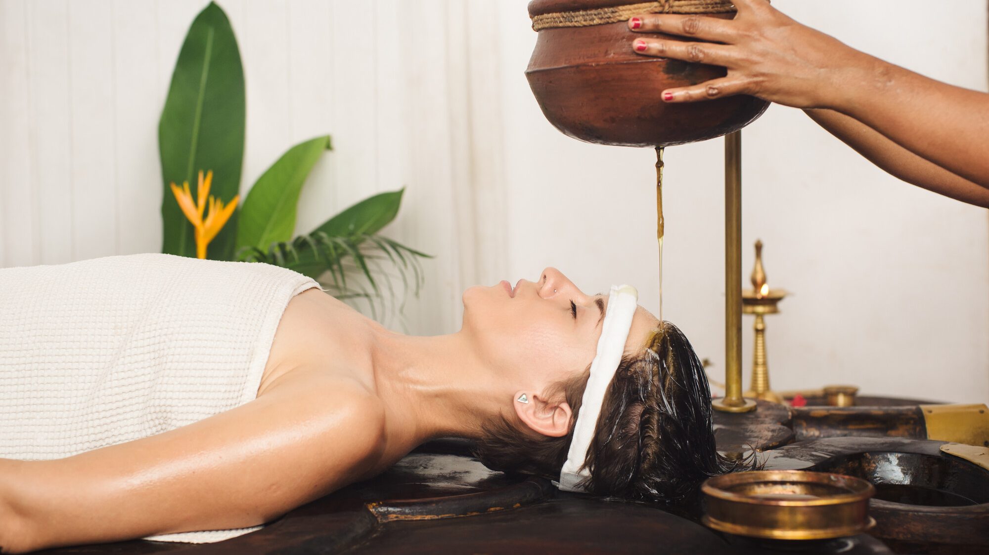 Shirodhara Stirnölguss - Ayurveda gegen Fibromyalgie