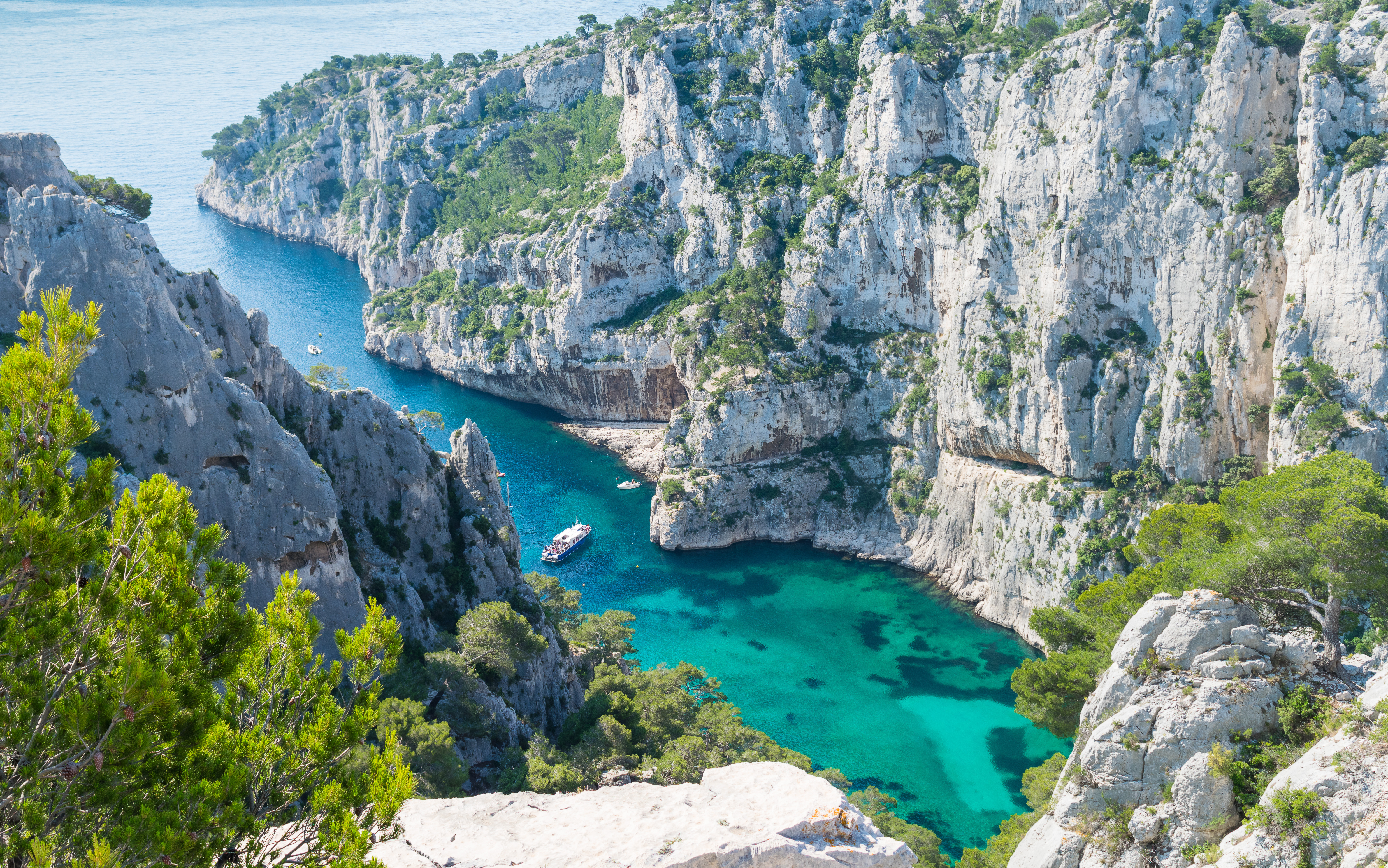 Felsklippen an der Mittelmeerküste im Nationalpark Calanques