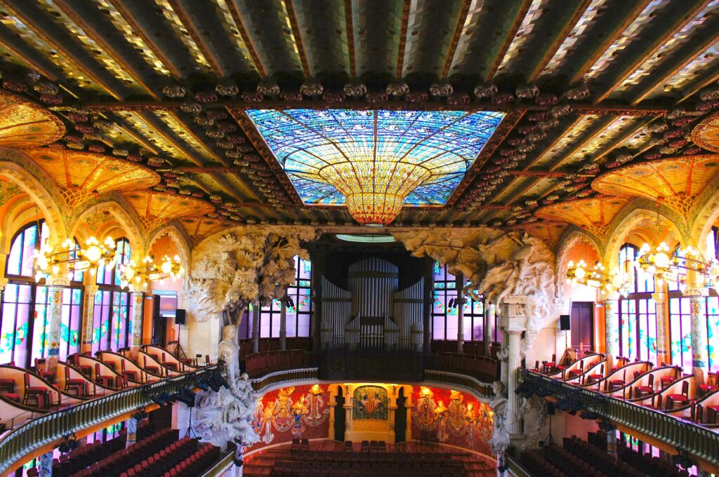 Palau de la Música Catalana: Ein Klangparadies in einem architektonischen Meisterwerk
