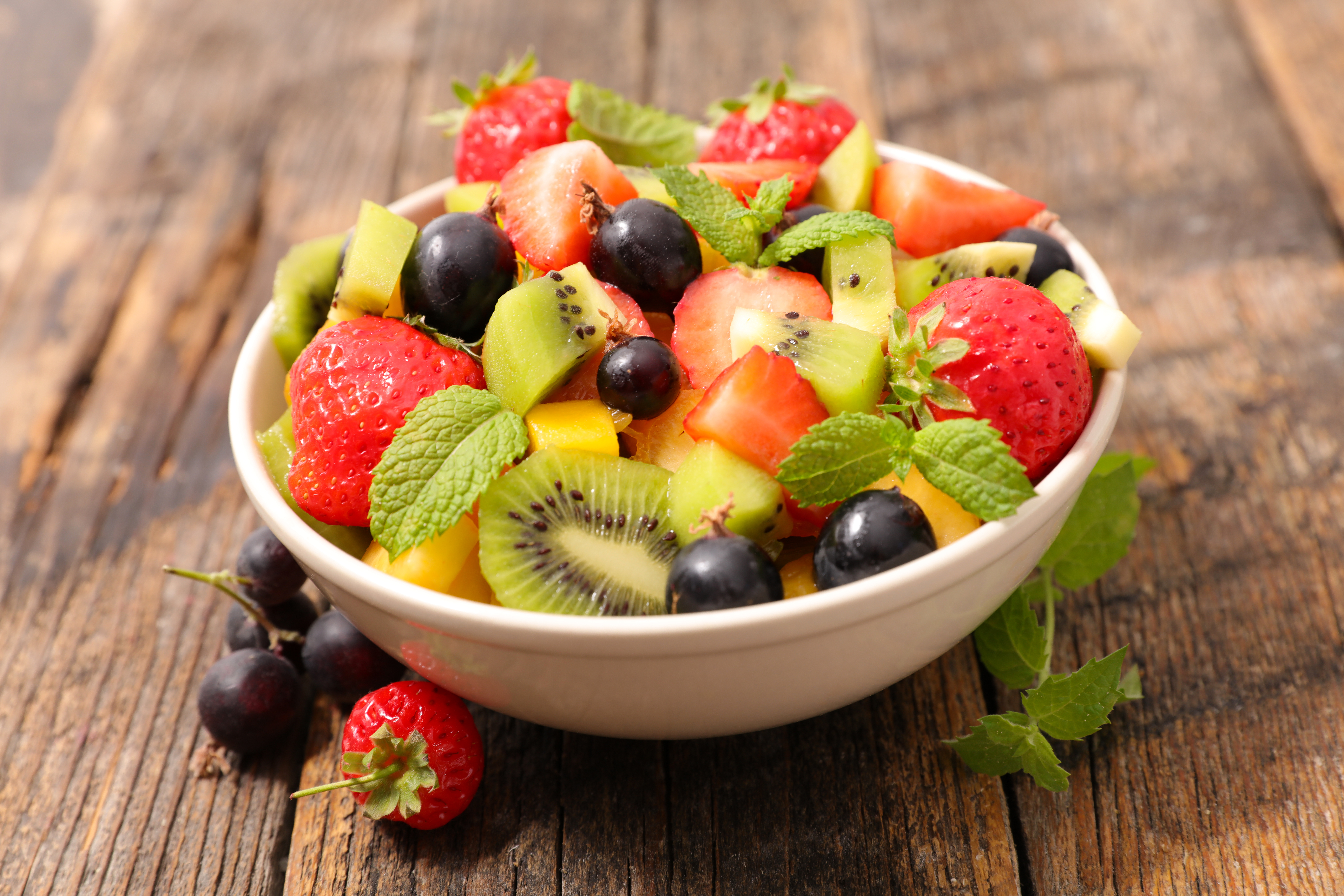 Ein frischer Obstsalat für das Kapha-Dosha