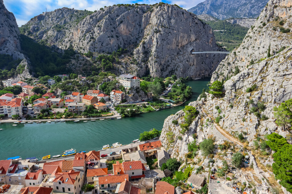 Omiš bietet eine einzigartige Kulisse