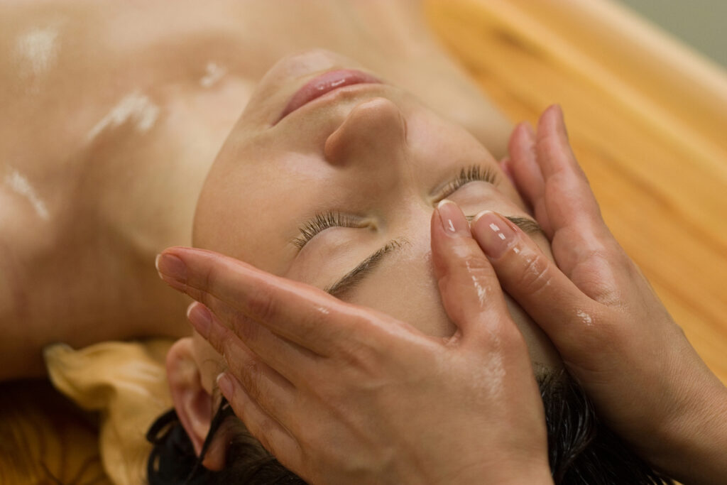 Ayurveda Gesichtsmassage Mukabhyanga