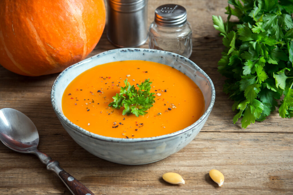 Kürbissuppe als gesundes Abendessen für Pitta-Typen