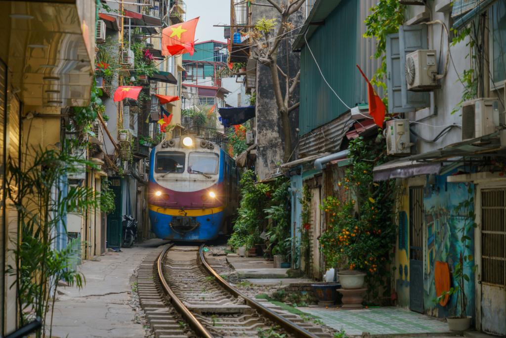Die Train Street in Hanoi.