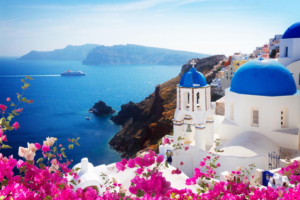 Die Stadt Oia auf Santorini